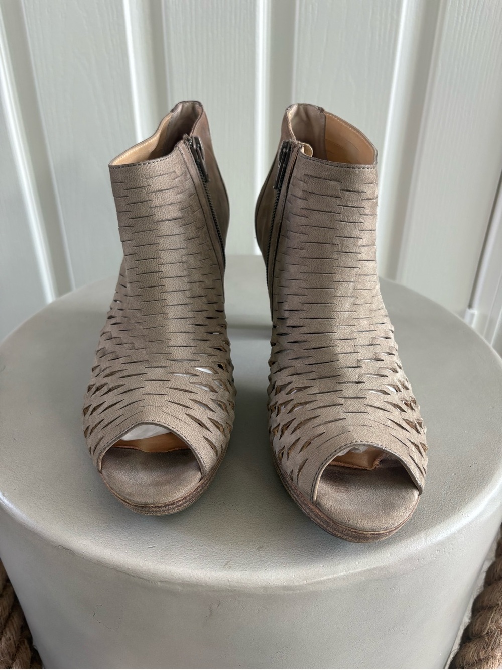 Paul Green | Cayenne Peep Toe Booties | Tan Nubuck | US 9 (UK 6.5) | Very Good